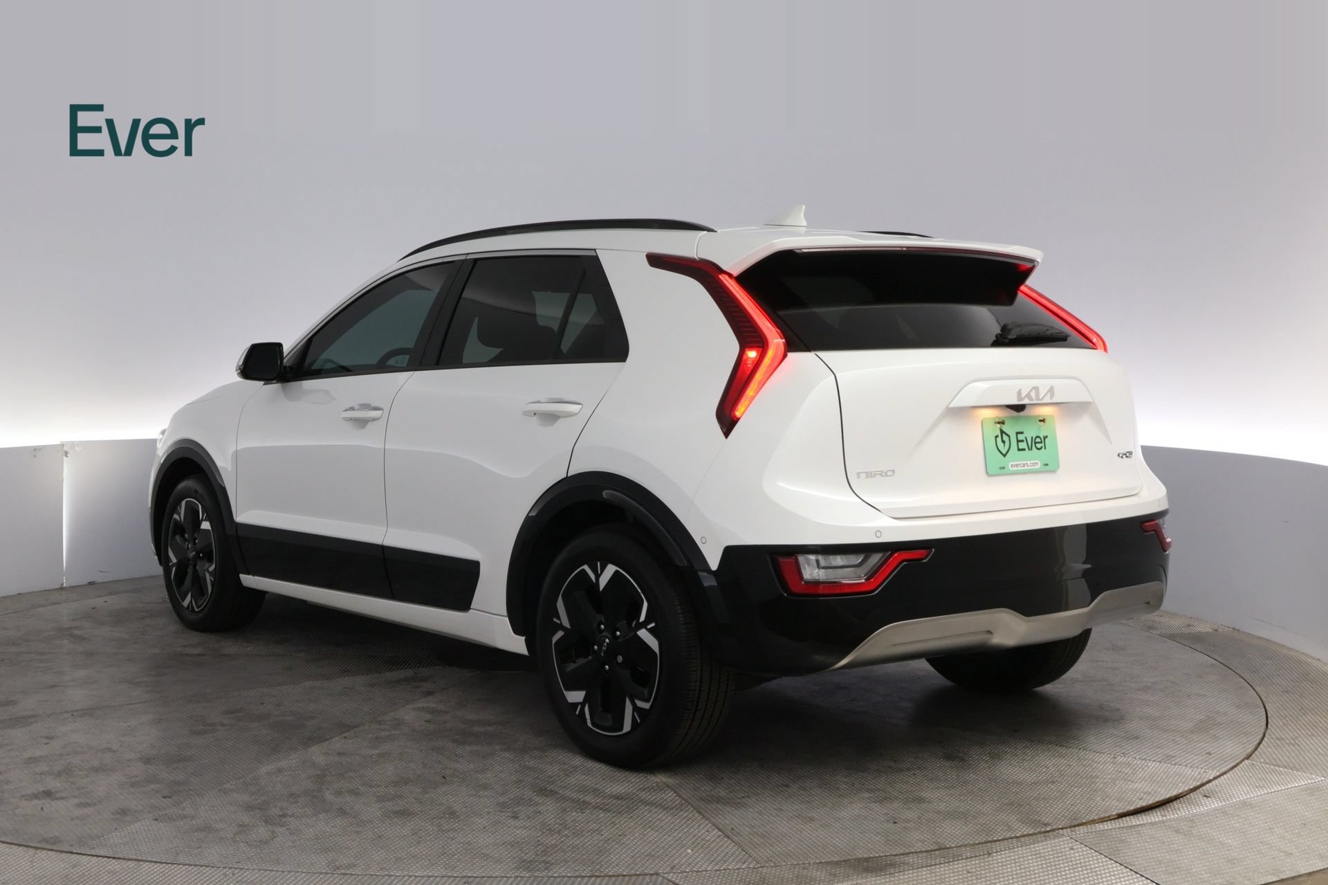 Used 2024 Kia Niro Wave FWD image 17