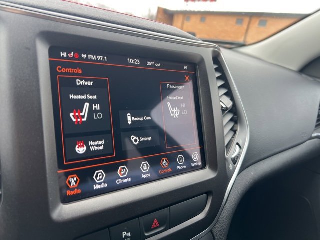 Used 2020 Jeep Cherokee Trailhawk w/ Cold Weather Group image 14