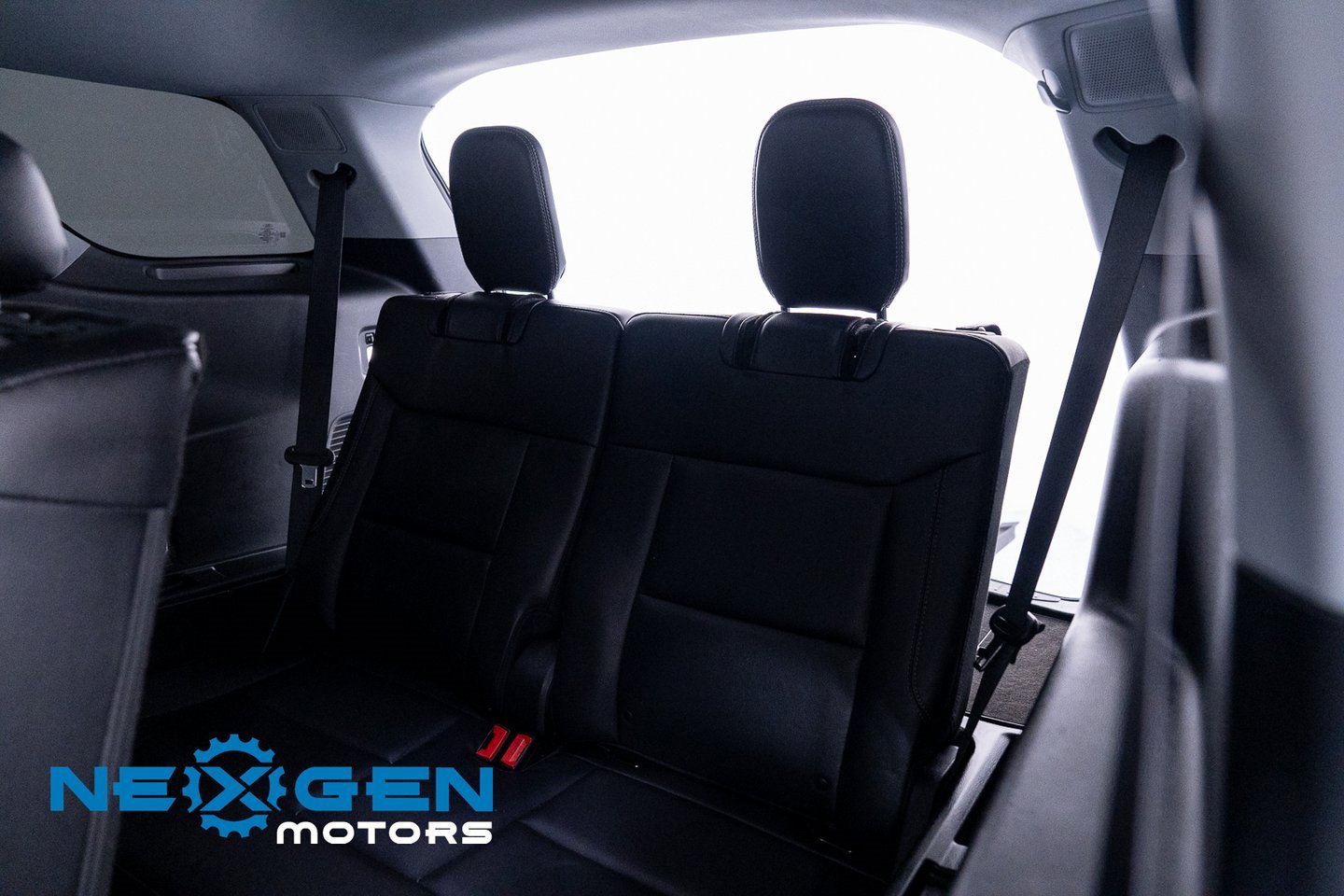 Used 2023 Ford Explorer Limited image 28