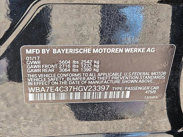 Used 2017 BMW 740i xDrive image 23