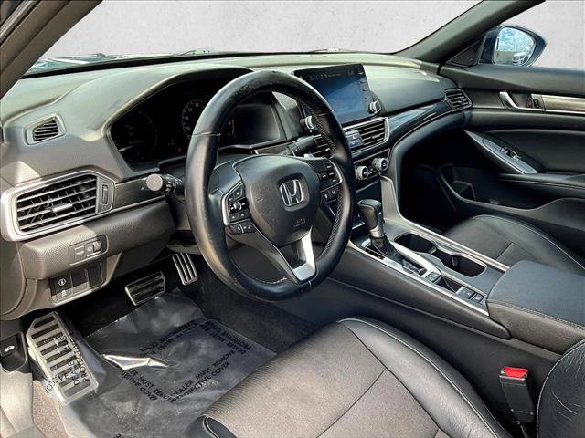 Used 2018 Honda Accord Sport image 14