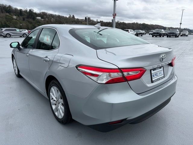 Used 2020 Toyota Camry LE image 7
