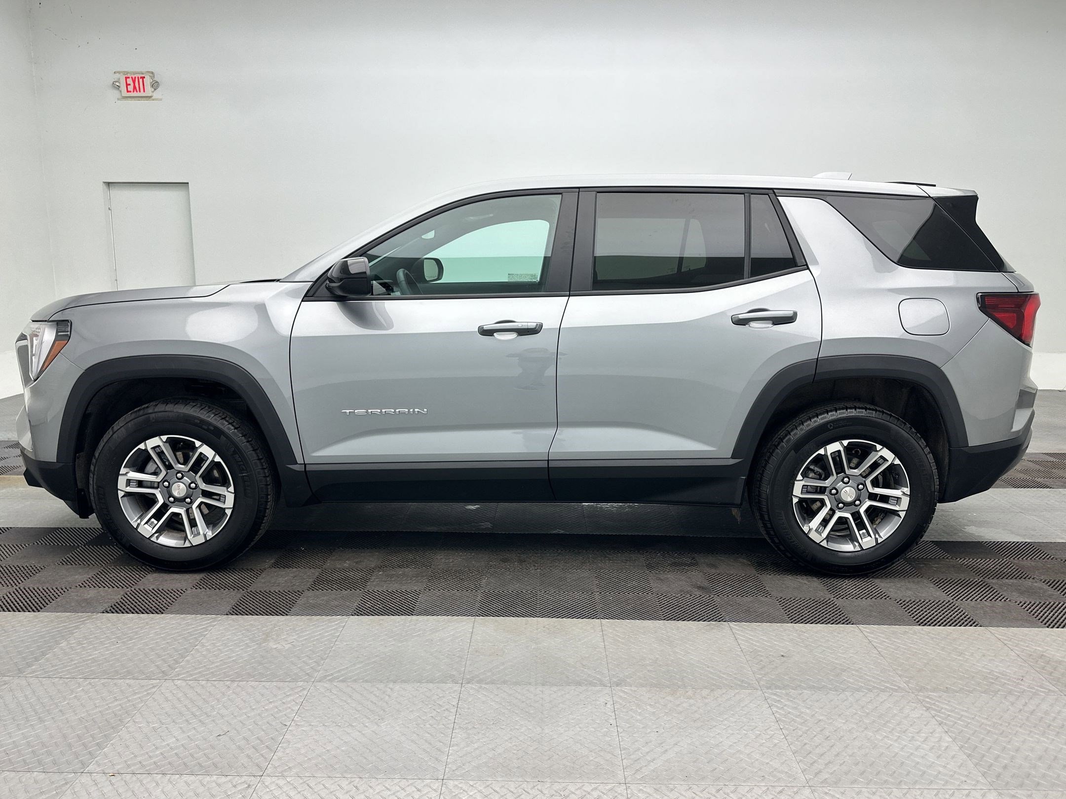 Certified 2026 GMC Terrain Elevation w/ LPO, Floor Liner Package image 2