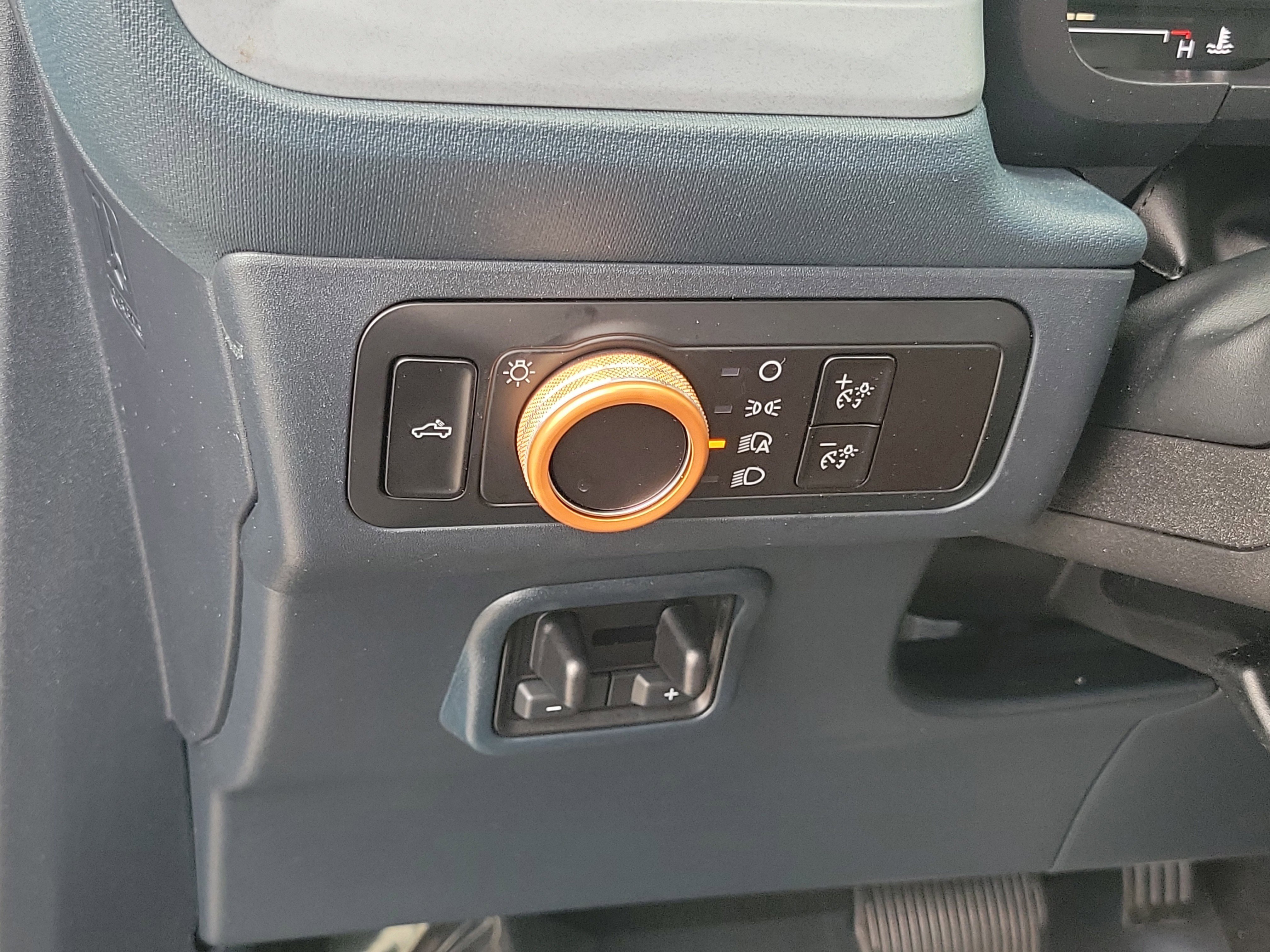 Used 2024 Ford Maverick Lariat w/ FX4 Off-Road Package image 27