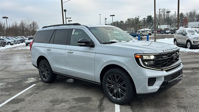 New 2025 Ford Expedition Platinum w/ Stealth Performance Package image 28