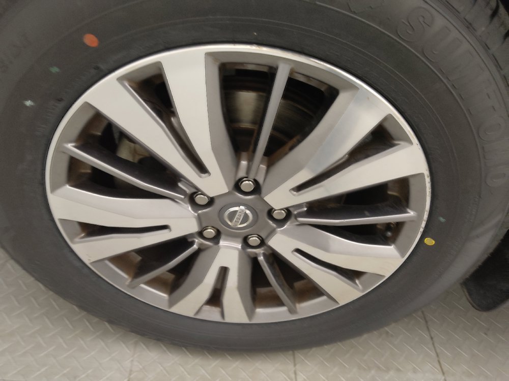 Used 2018 Nissan Pathfinder S AWD/4WD image 31