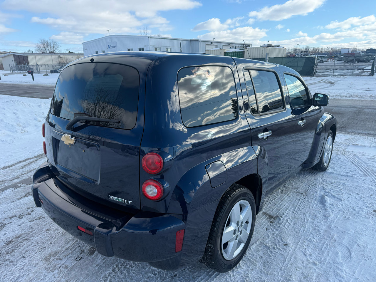 Used 2011 Chevrolet HHR LT image 5