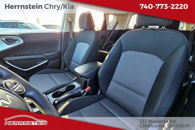 Used 2024 Kia Soul LX w/ Option Group 015 image 17