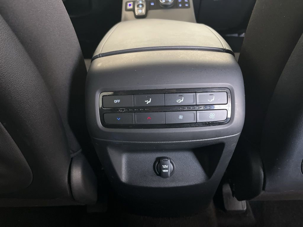 Used 2023 Hyundai Palisade SE w/ Cargo Package image 24