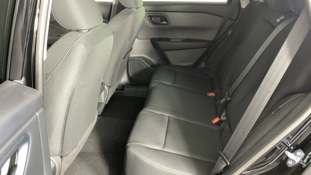 New 2025 Nissan Rogue S image 13
