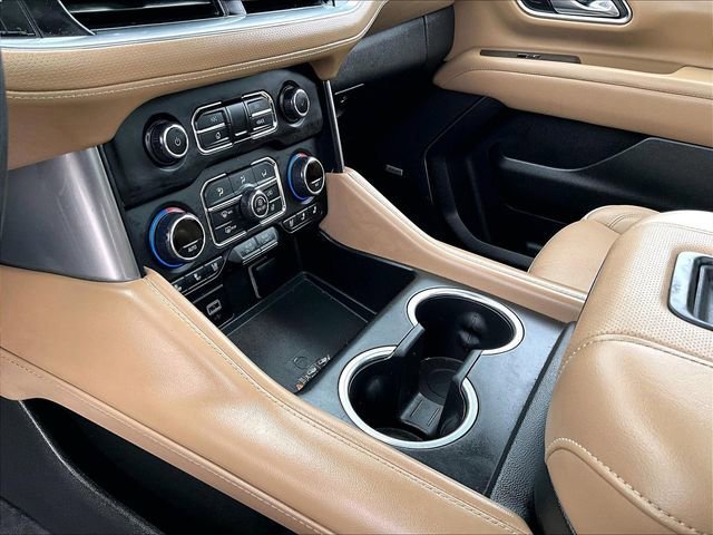Used 2023 Chevrolet Suburban Premier w/ Advanced Technology Package AWD/4WD image 21
