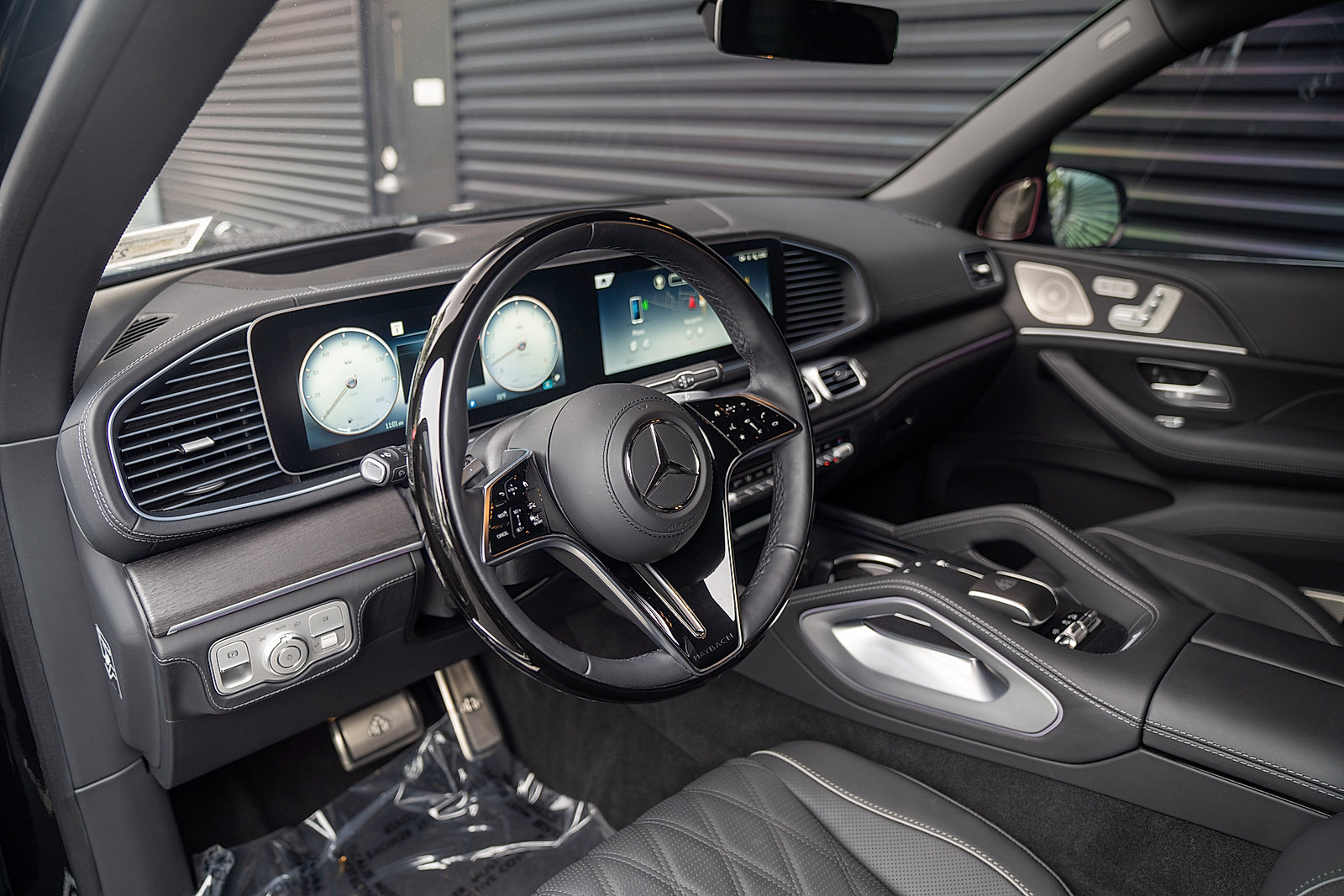 Used 2025 Mercedes-Benz Maybach GLS 600 4MATIC image 4