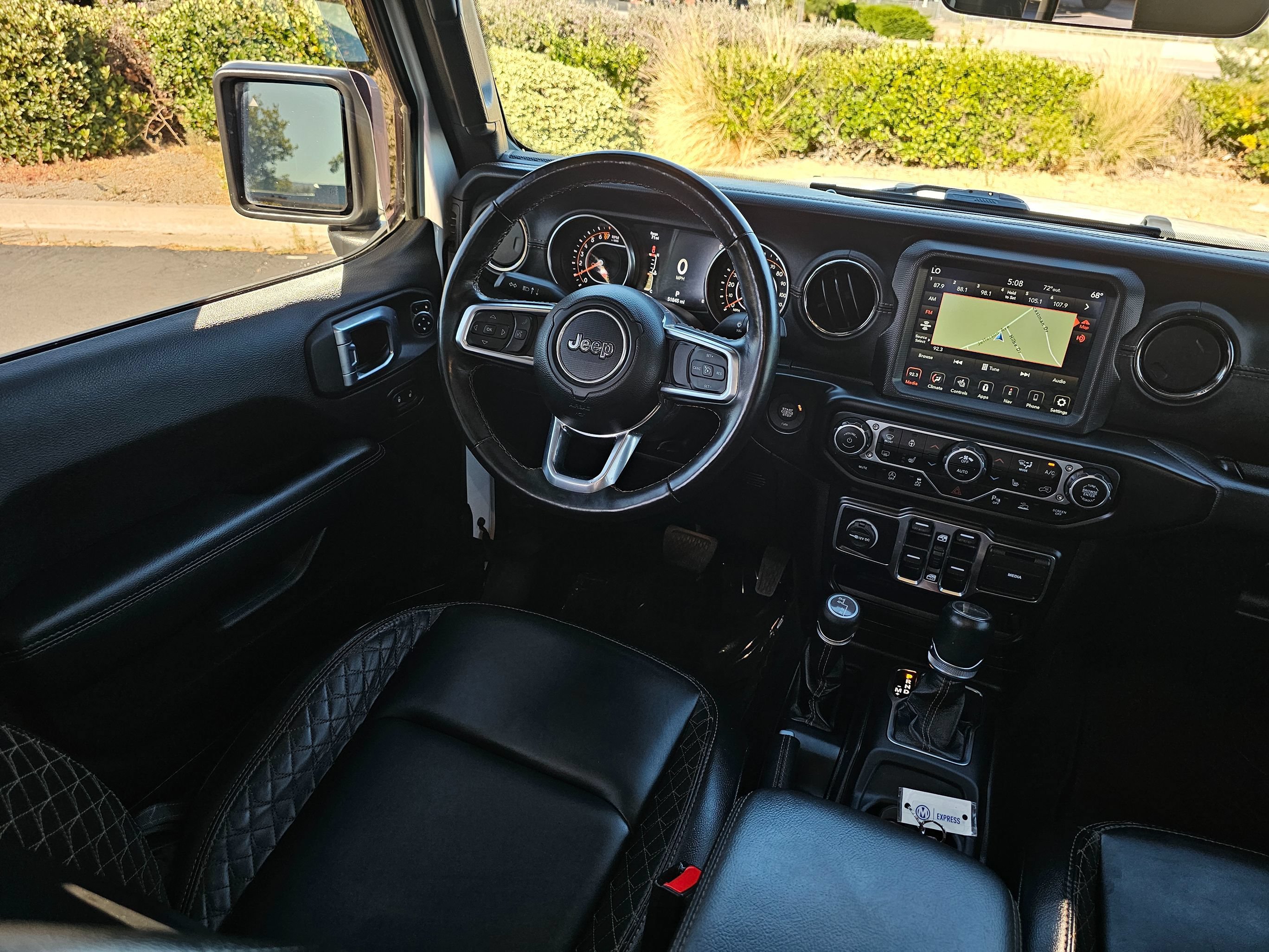 Used 2022 Jeep Gladiator Overland AWD/4WD image 27