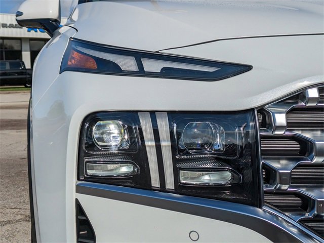 Used 2023 Hyundai Santa Fe Limited image 10