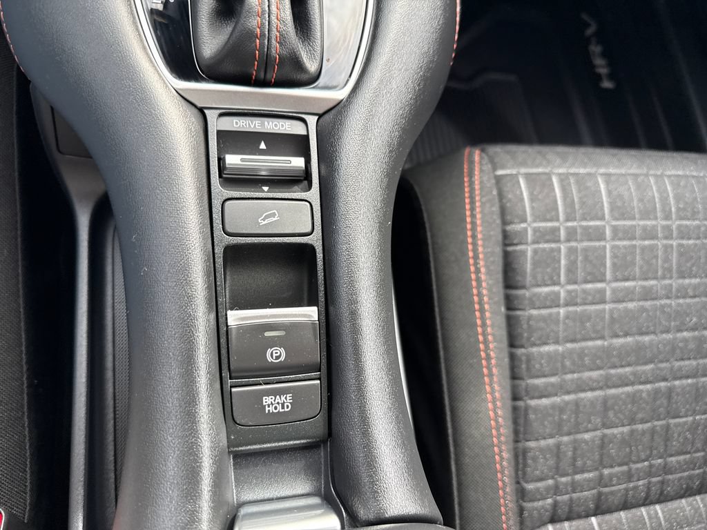 Certified 2025 Honda HR-V Sport image 27