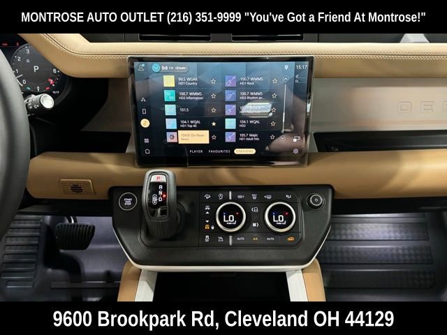 New 2025 Land Rover Defender 110 X-Dynamic SE image 17