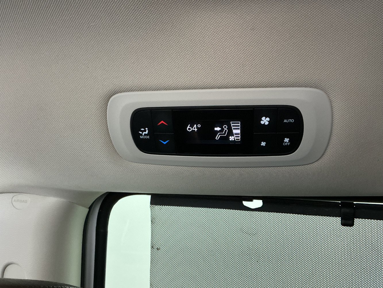 Used 2022 Chrysler Pacifica Touring-L FWD image 38