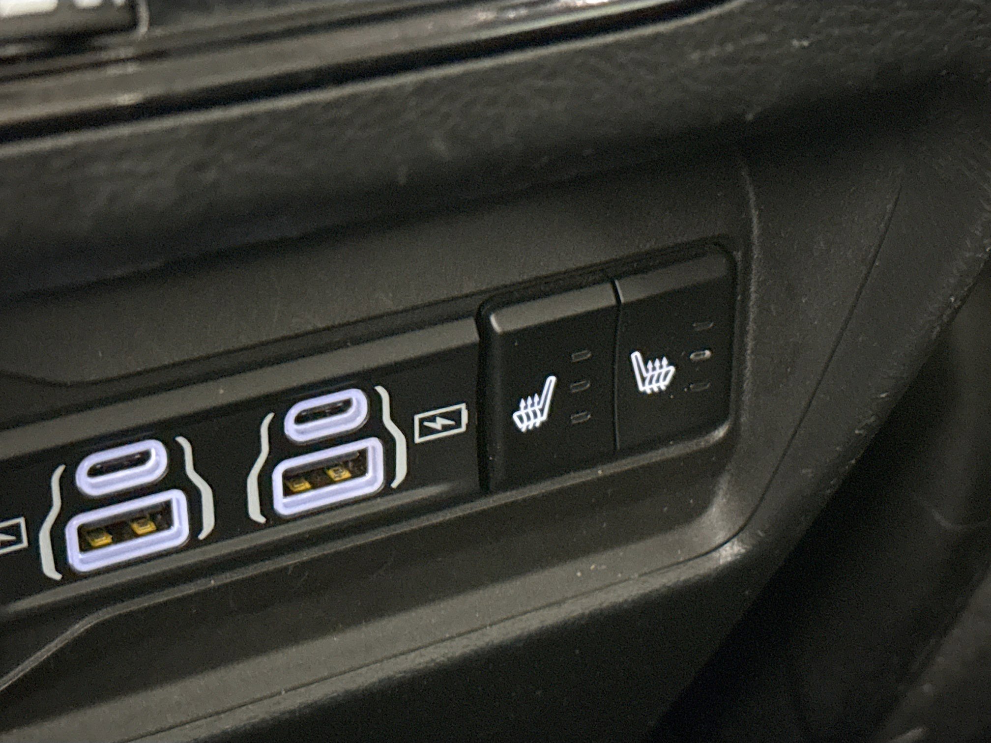 Used 2024 Jeep Grand Cherokee Limited 4xe image 31