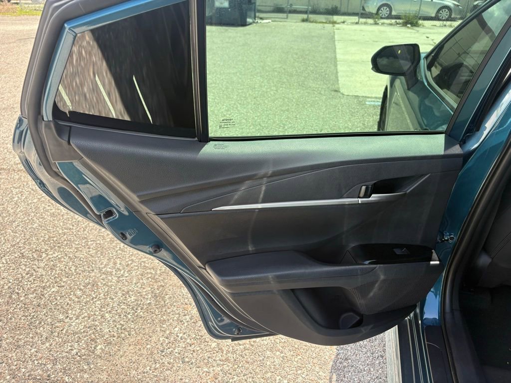 Used 2025 Toyota Camry SE w/ Multimedia Upgrade Package image 12