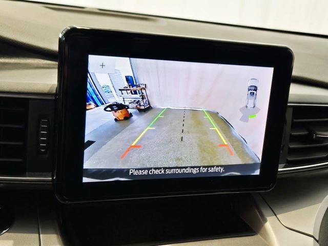 Used 2022 Ford Explorer XLT w/ Equipment Group 202A image 24