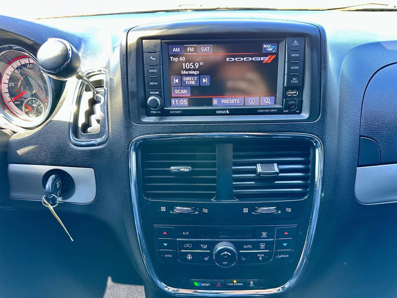 Used 2019 Dodge Grand Caravan GT image 12