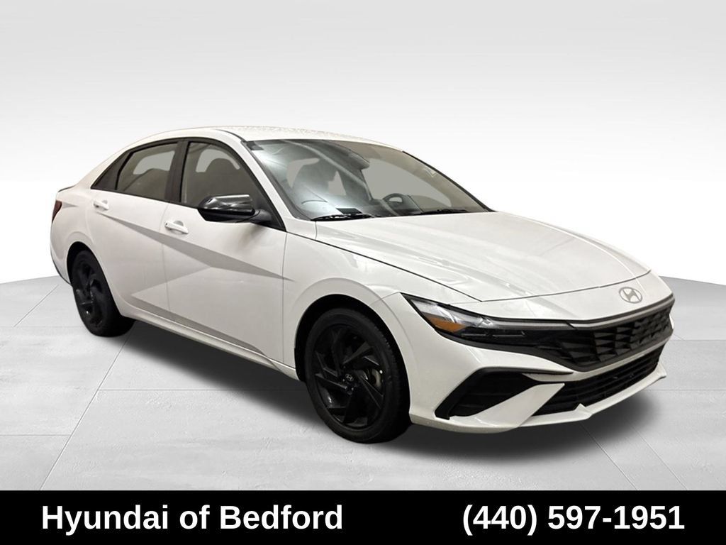 Used 2026 Hyundai Elantra Sport FWD image 3