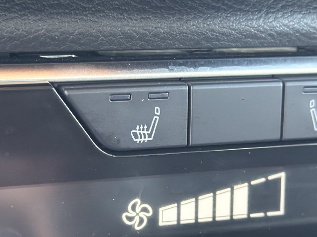 Certified 2025 Nissan Sentra SR FWD image 31