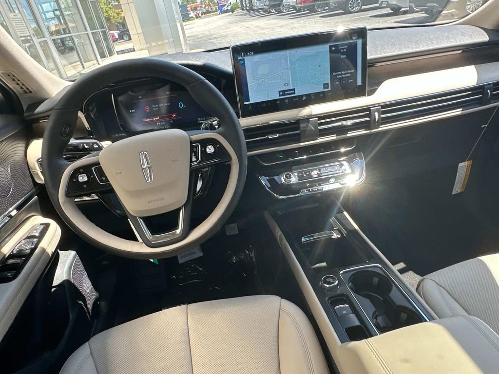 New 2025 Lincoln Corsair Grand Touring w/ Rear Removable Package Tray image 29