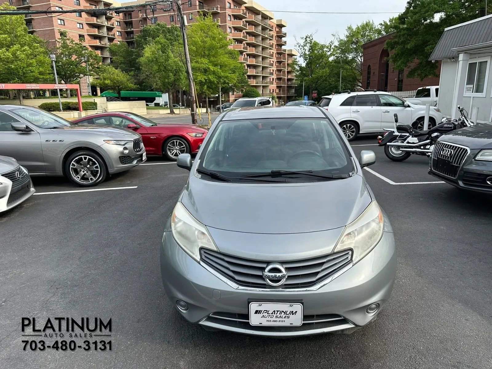 Used 2014 Nissan Versa Note SV w/ Convenience Package FWD image 4