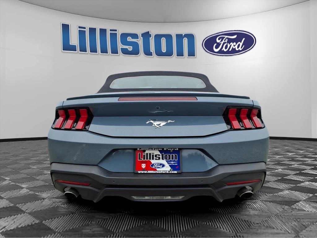 Used 2024 Ford Mustang Premium image 6