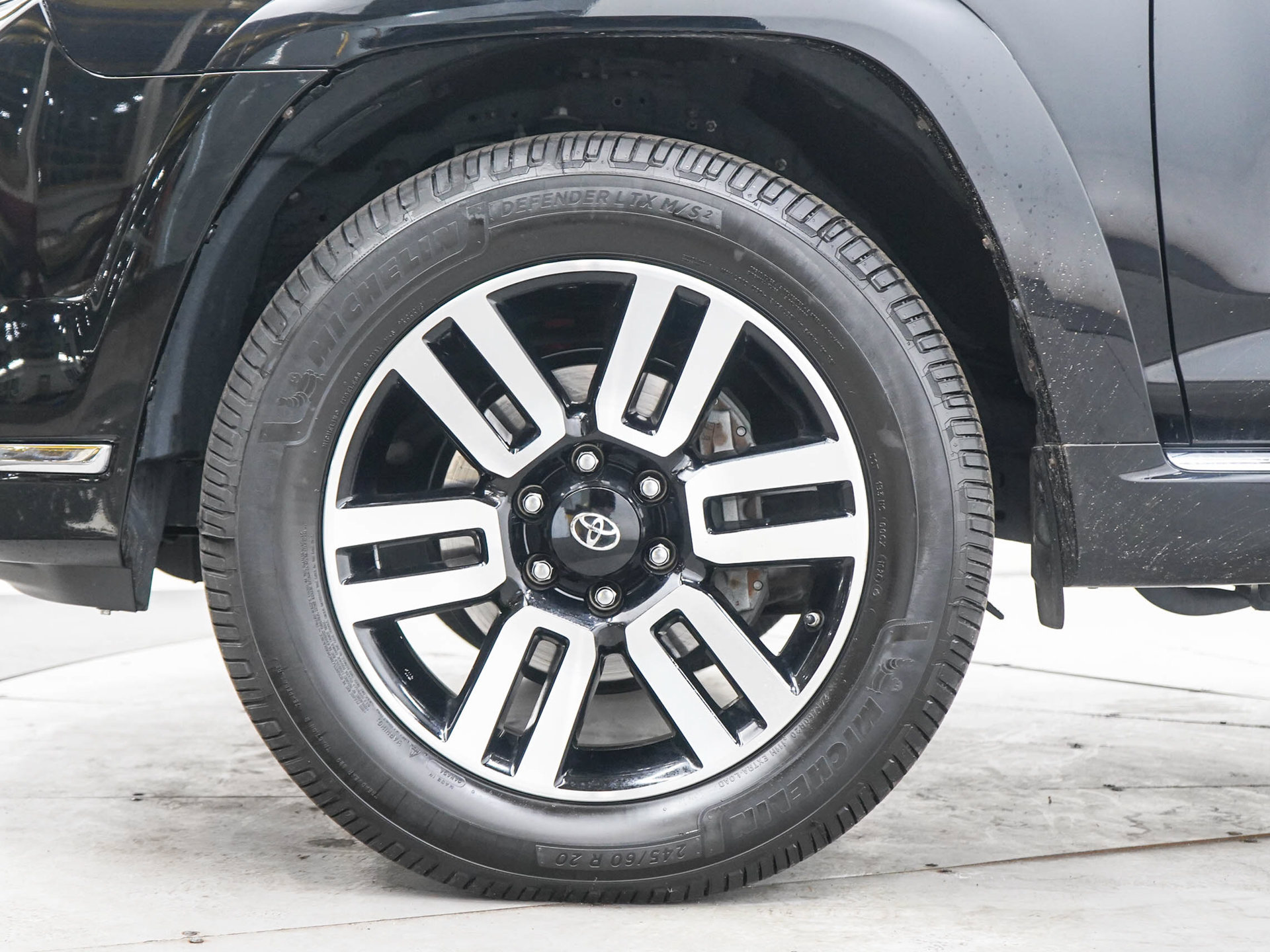 Used 2019 Toyota 4Runner Limited AWD/4WD image 28