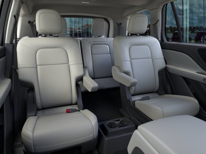 New 2026 Lincoln Aviator AWD image 11