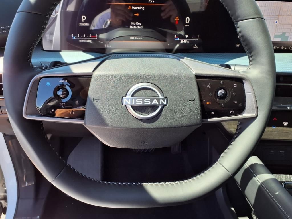 New 2025 Nissan Murano SL image 13