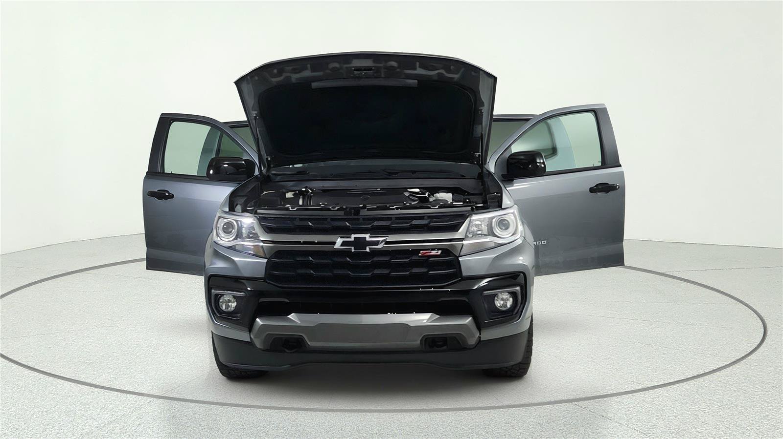 Used 2021 Chevrolet Colorado Z71 AWD/4WD image 5