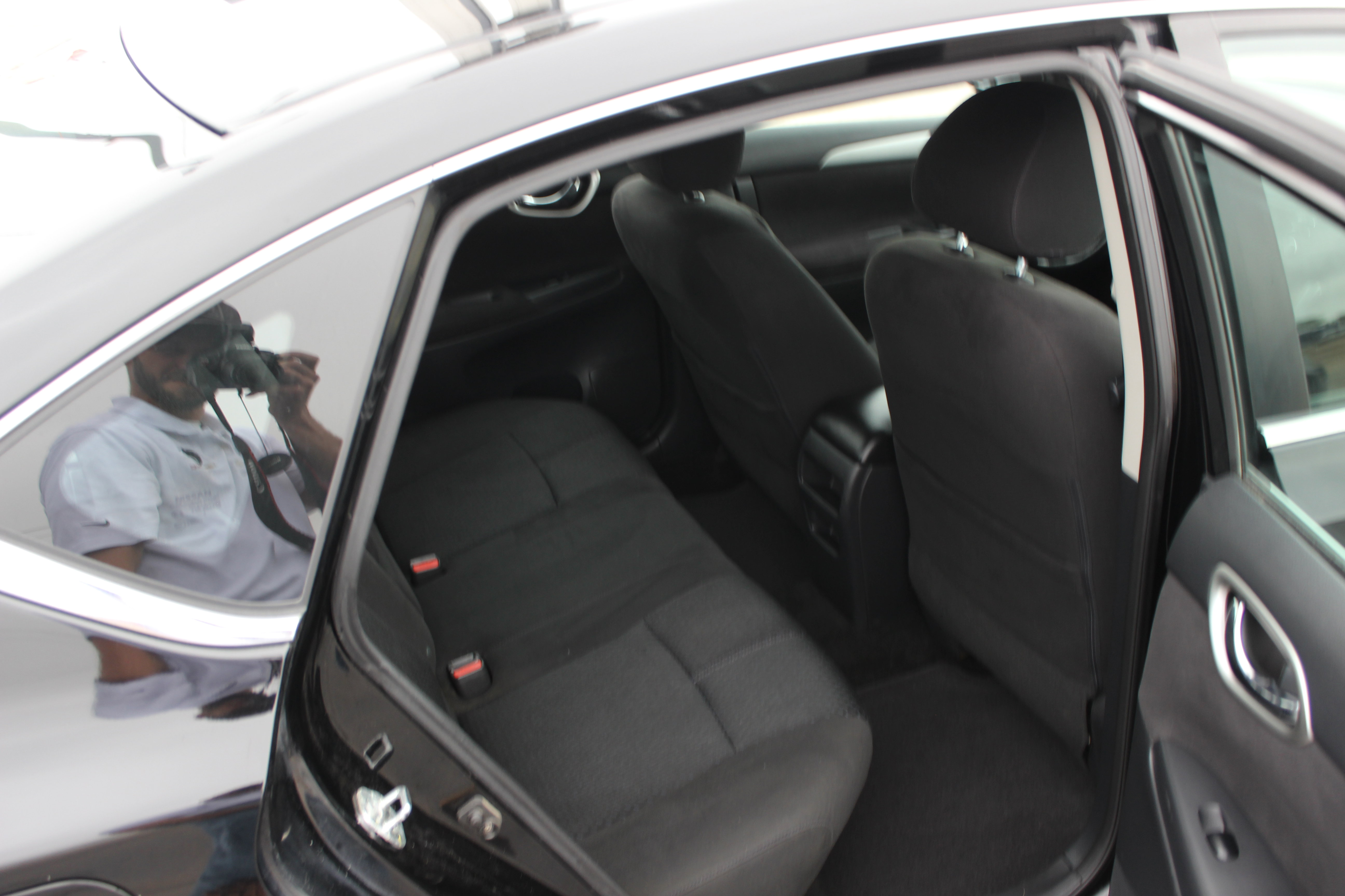 Used 2013 Nissan Sentra SR w/ Driver Pkg FWD image 12