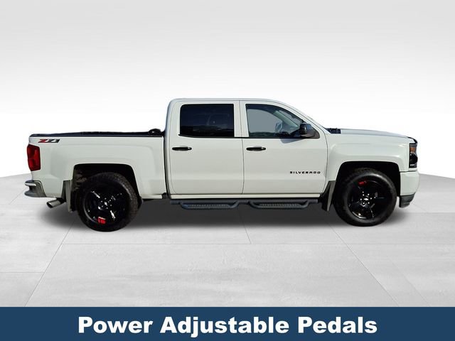 Used 2017 Chevrolet Silverado 1500 LTZ Z71 w/ Redline Edition image 9