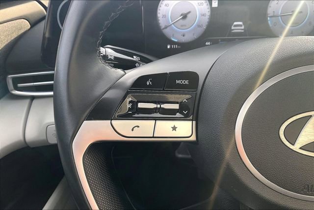 Certified 2024 Hyundai Elantra Limited image 19