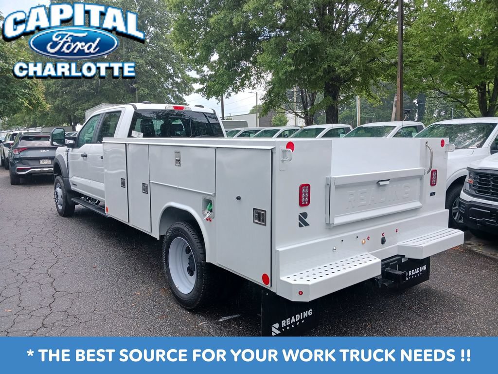New 2026 Ford F550 4x4 Crew Cab image 3