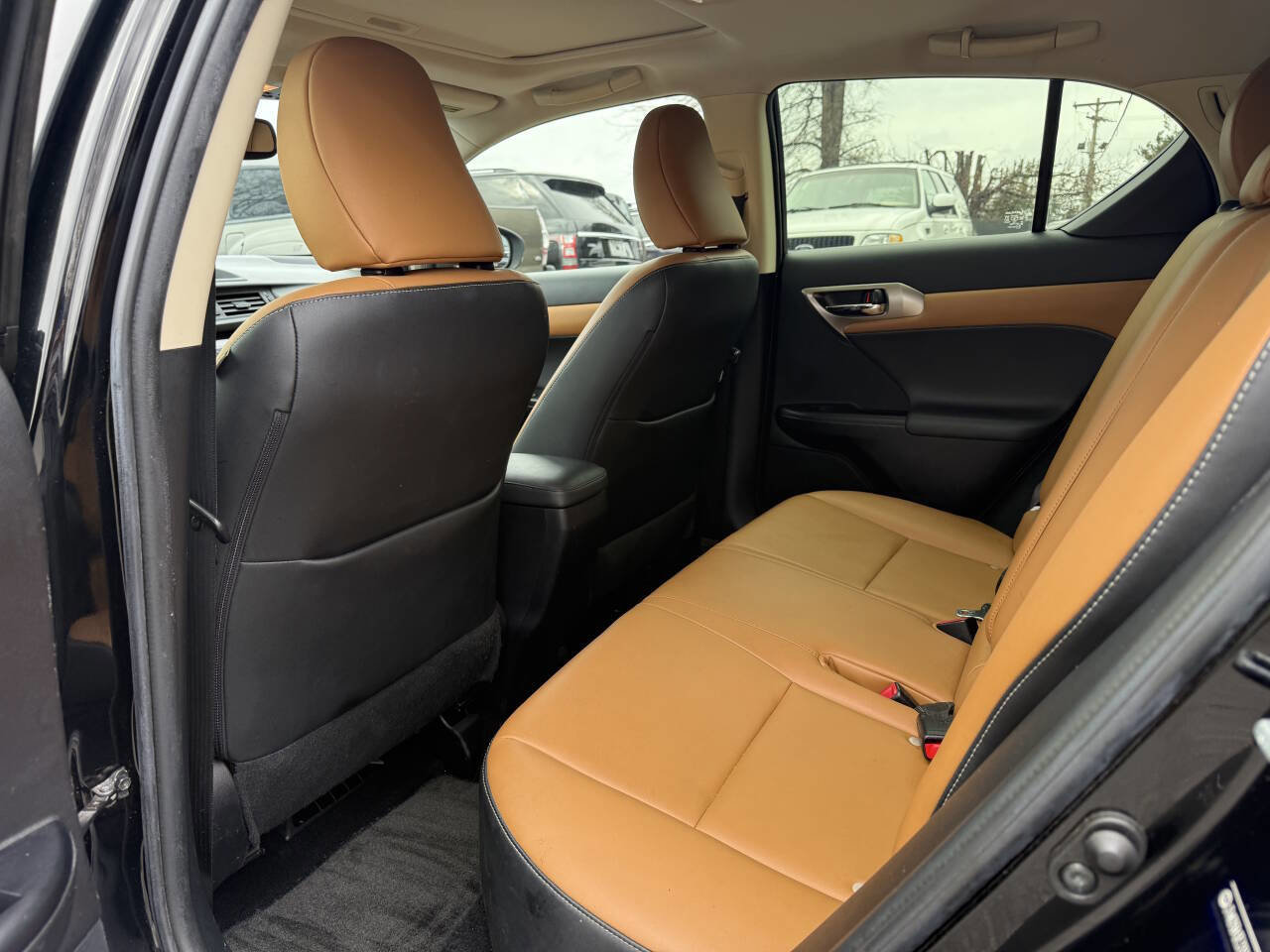 Used 2014 Lexus CT 200h image 10