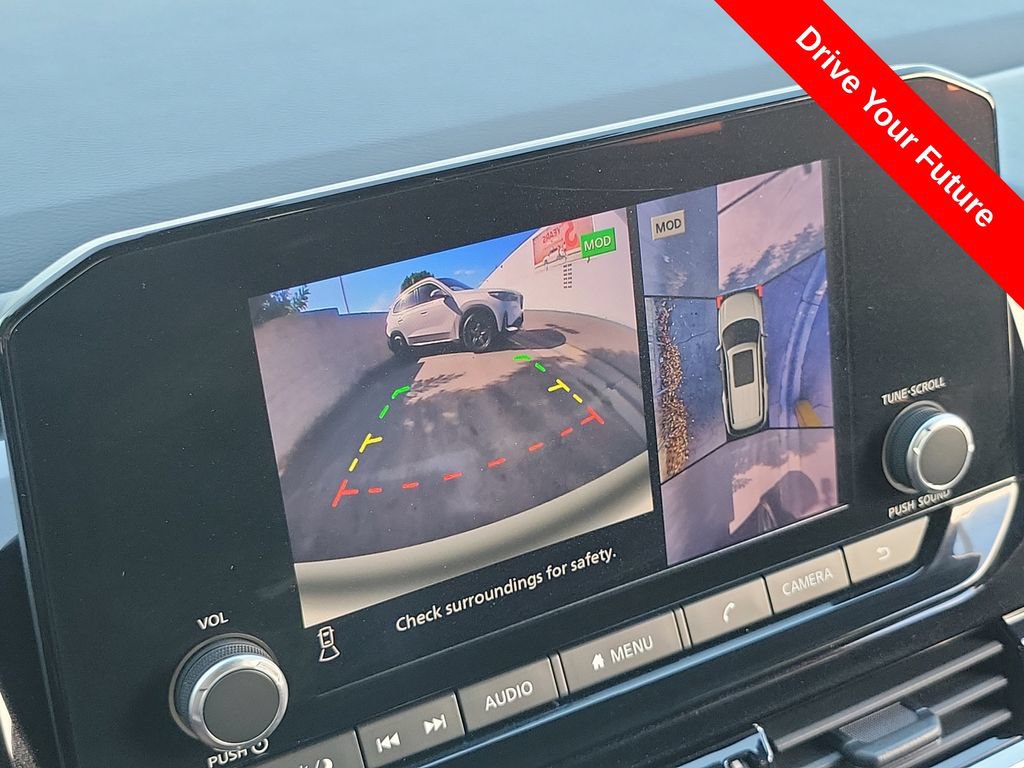 Used 2024 Nissan Pathfinder Rock Creek AWD/4WD image 11