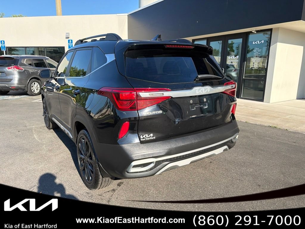Certified 2022 Kia Seltos Nightfall Edition AWD/4WD image 10