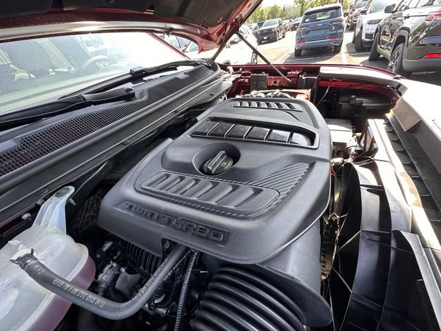 Used 2025 Jeep Wagoneer Series III w/ Premium Group I AWD/4WD image 15
