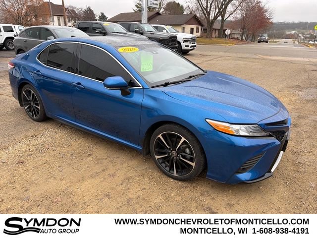 Used 2020 Toyota Camry XSE video 1