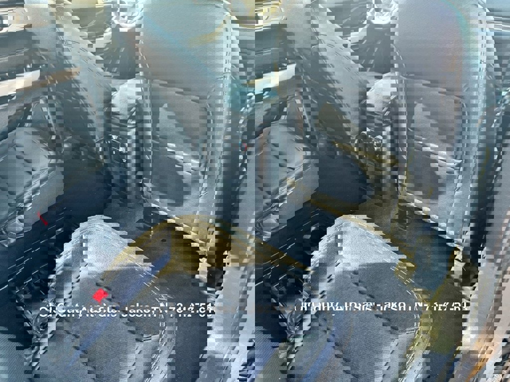 Used 2021 Ford Explorer Limited w/ Equipment Group 301A image 16