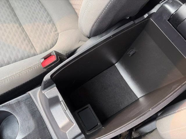 Used 2022 Ford Escape SE w/ Convenience Package FWD image 29