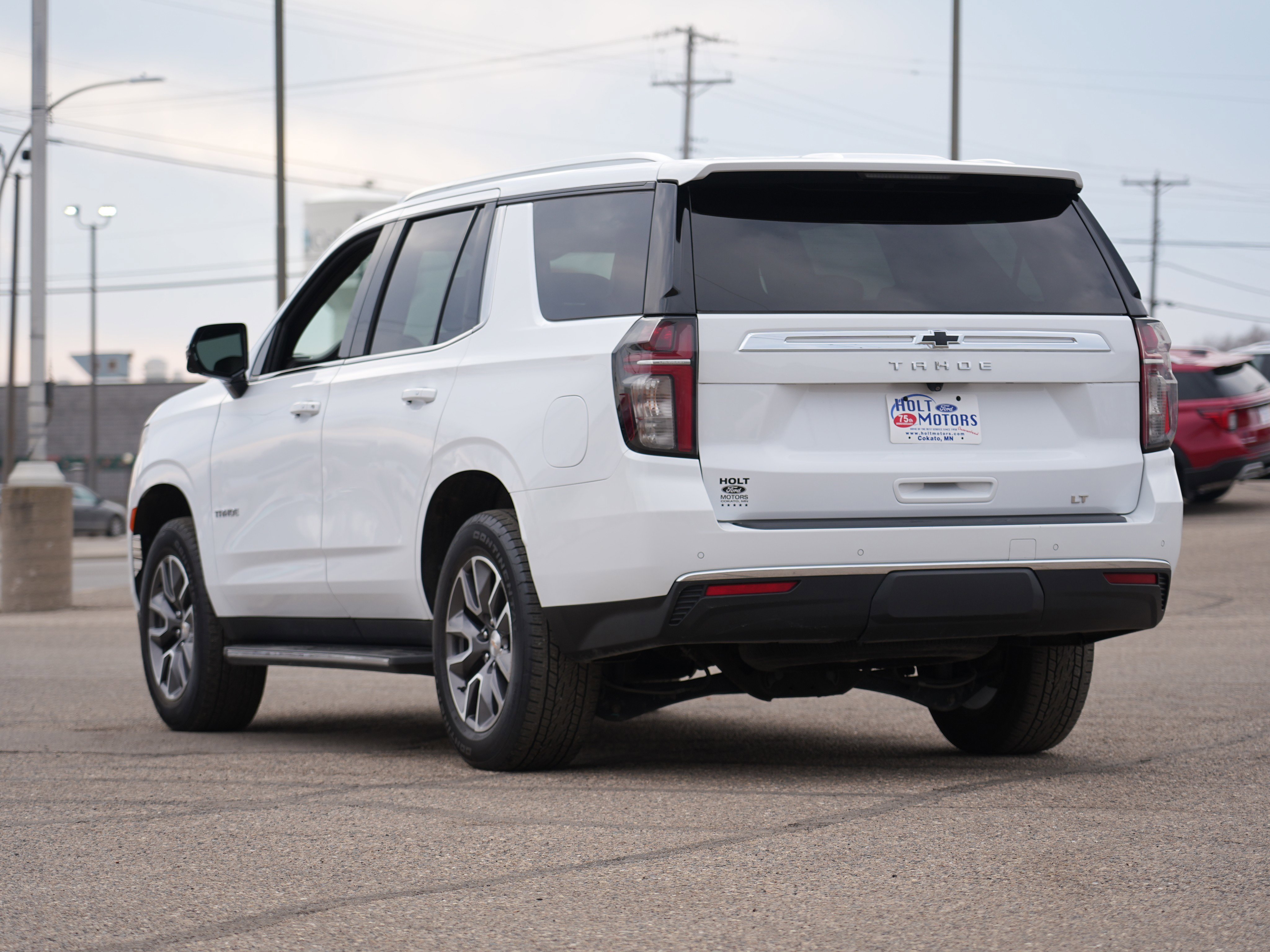 Used 2022 Chevrolet Tahoe LT w/ Luxury Package AWD/4WD image 6