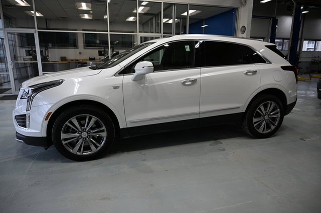 Used 2025 Cadillac XT5 Premium Luxury image 8