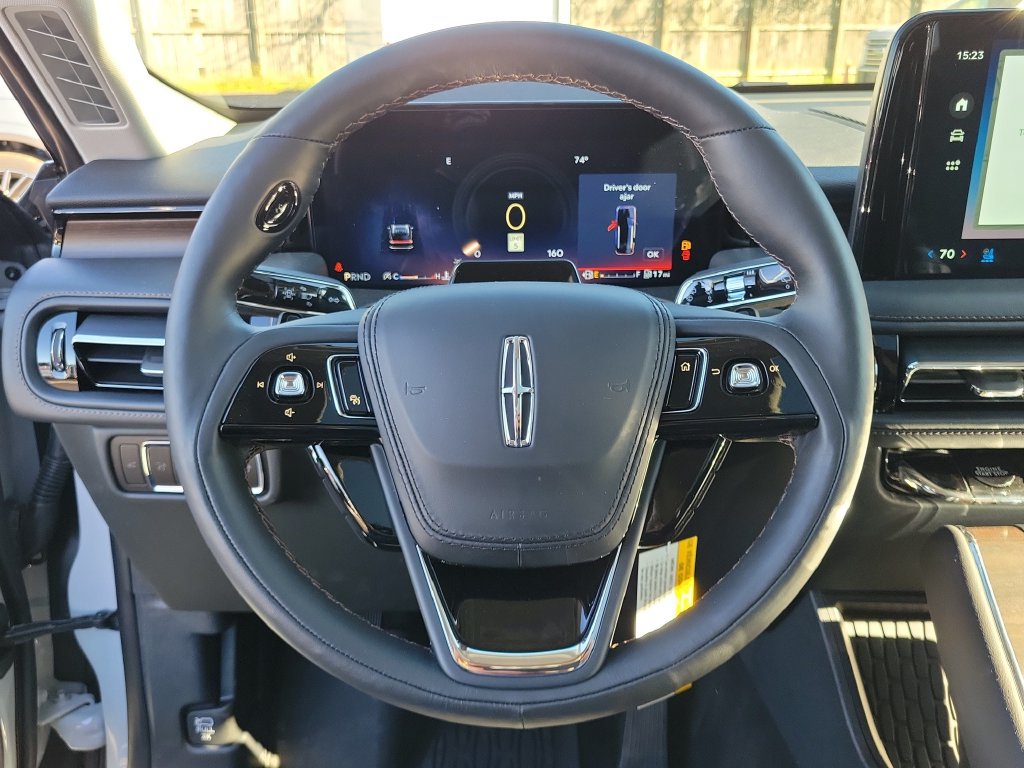 New 2027 Lincoln Aviator Reserve w/ Jet Appearance Package AWD/4WD image 24
