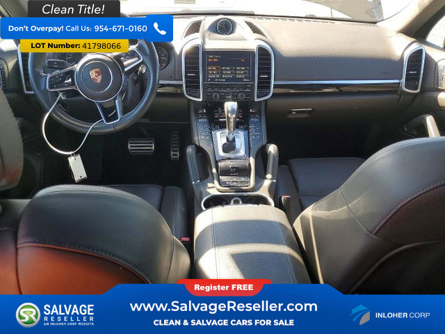 Used 2015 Porsche Cayenne S AWD/4WD image 11
