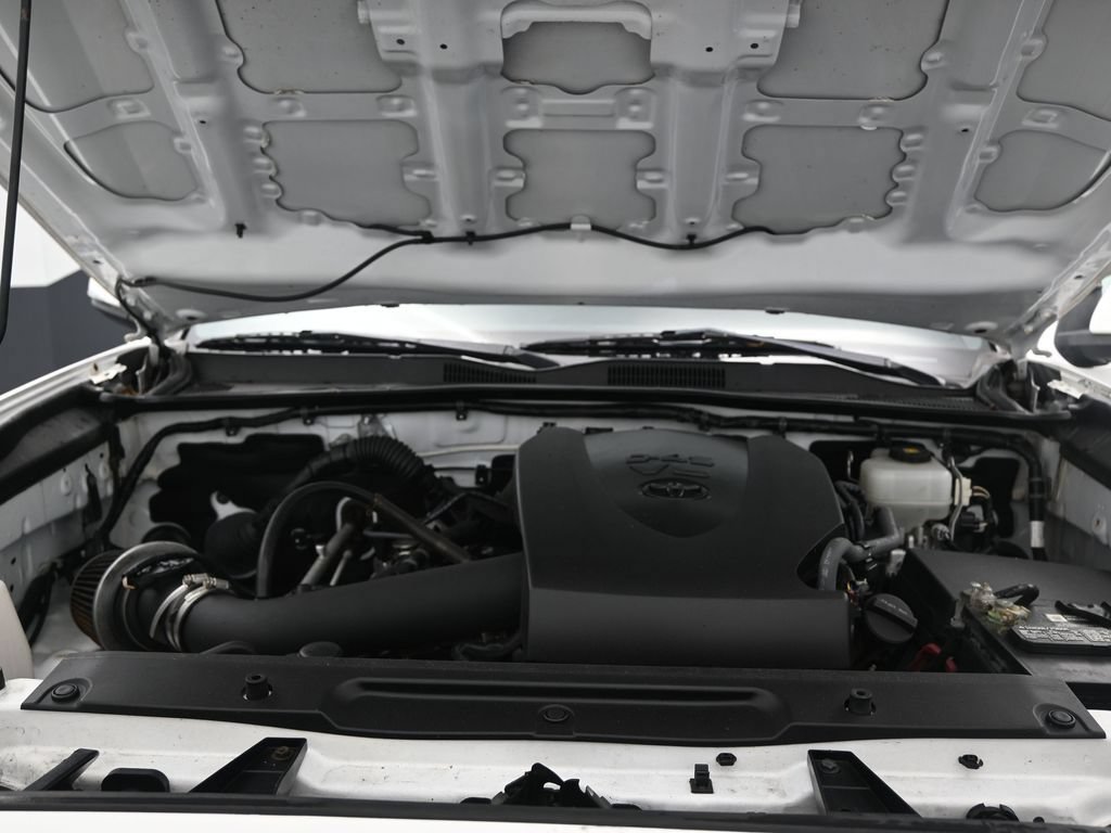 Used 2020 Toyota Tacoma TRD Off-Road AWD/4WD image 15